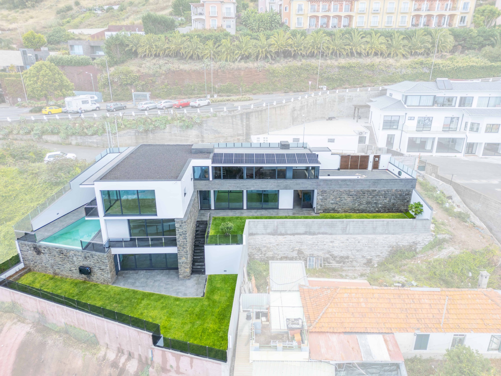 moradia-t3-luxo-neves-sao-goncalo-funchal-madeira-atlantico-pro-real-estate 