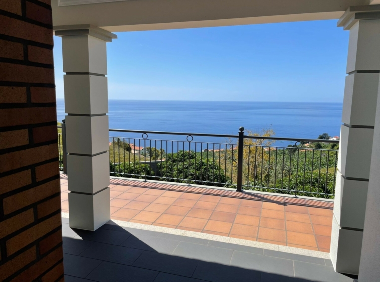 moradia-t4-arco-da-calheta-madeira-atlantico-pro-real-estate