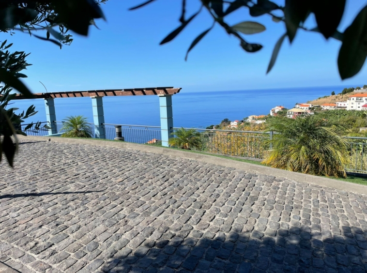 moradia-t4-arco-da-calheta-madeira-atlantico-pro-real-estate